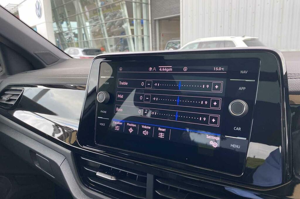 Volkswagen T-Roc R-line Black #50