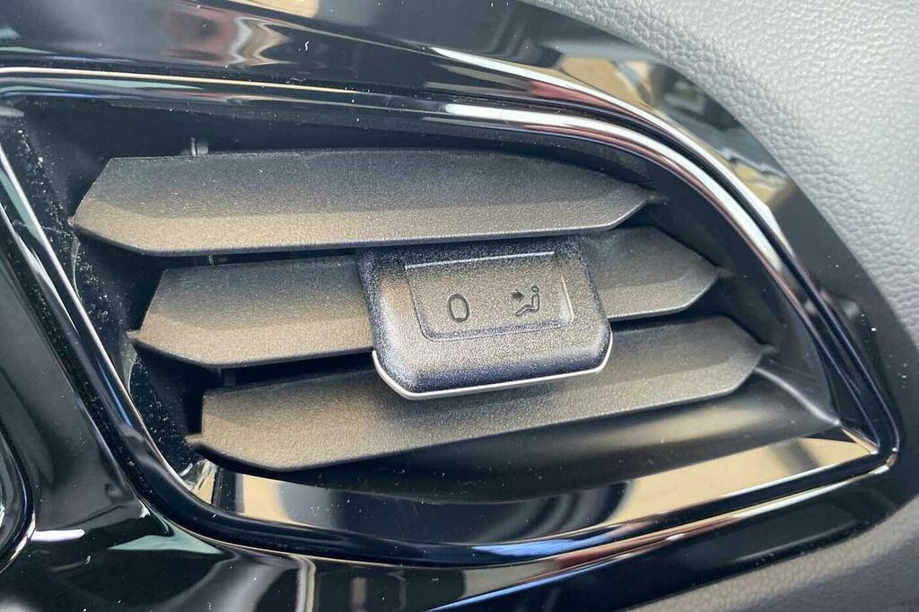 Volkswagen T-Roc R-line Black #45