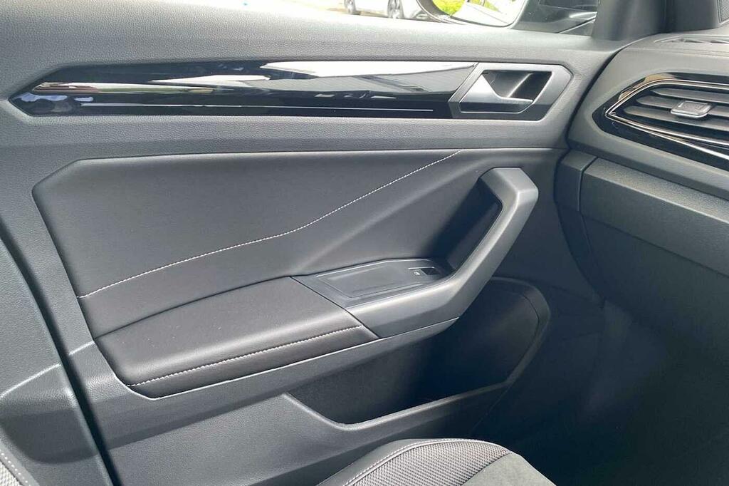 Volkswagen T-Roc R-line Black #31