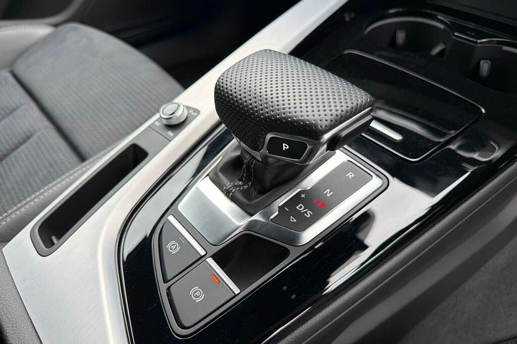 Audi A4 Avant 35 Tdi S Line S Tronic Grey #8