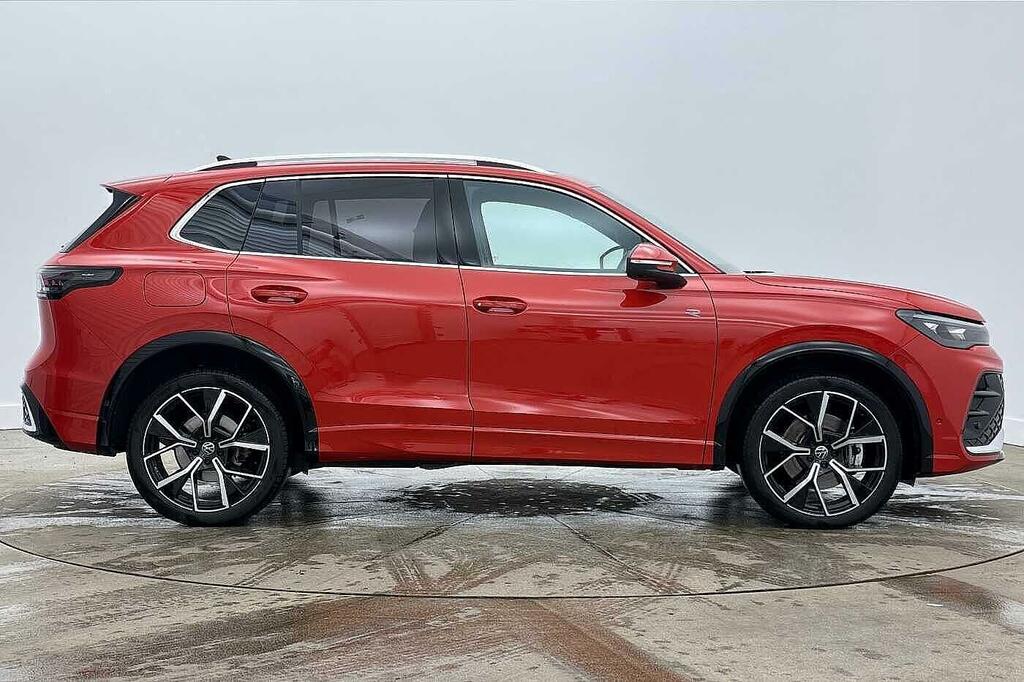 Volkswagen Tiguan 1.5 Tsi 272 Ehybrid R-line Dsg DC25WLB Red #4