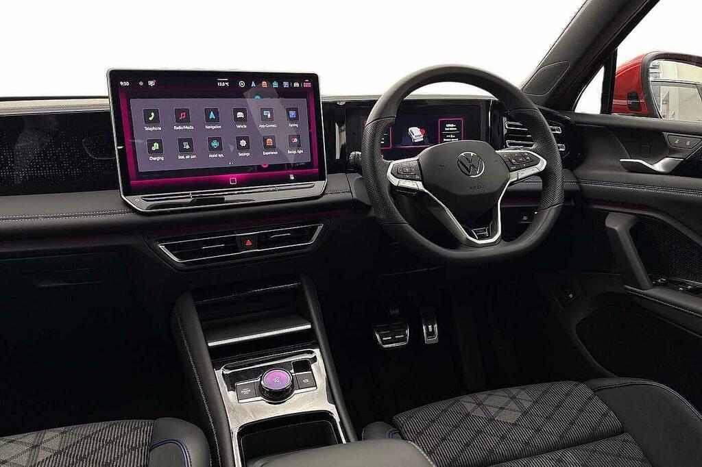 Volkswagen Tiguan 1.5 Tsi 272 Ehybrid R-line Dsg DC25WLB Red #2
