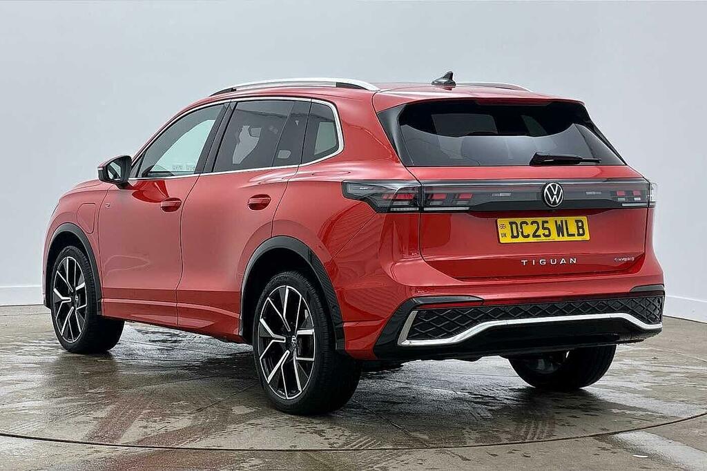 Volkswagen Tiguan 1.5 Tsi 272 Ehybrid R-line Dsg DC25WLB Red #3