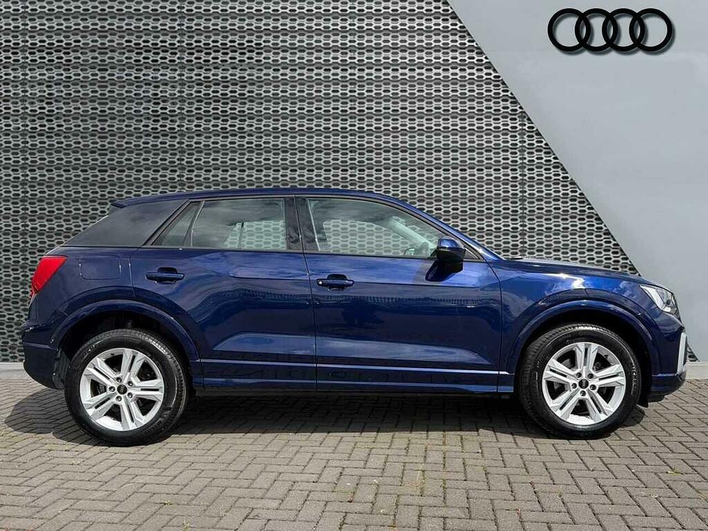 Audi Q2 Sport 30 Tfsi 110 Ps 6-Speed Blue #4