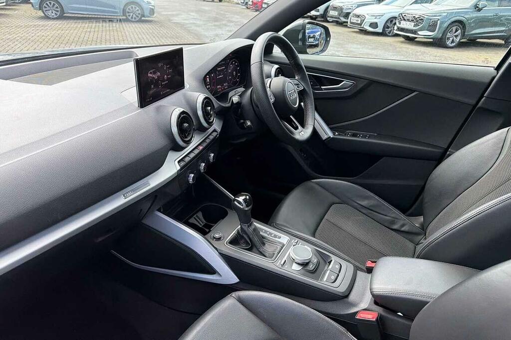 Audi Q2 S Line 35 Tfsi 150 Ps S Tronic Grey #2