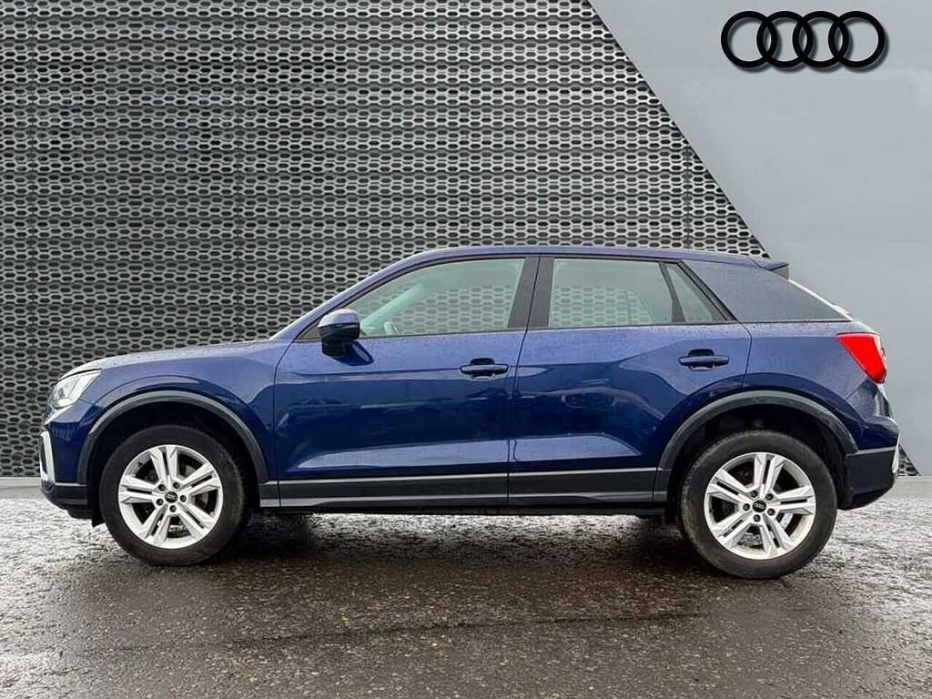 Audi Q2 Sport 35 Tfsi 150 Ps 6-Speed Blue #4