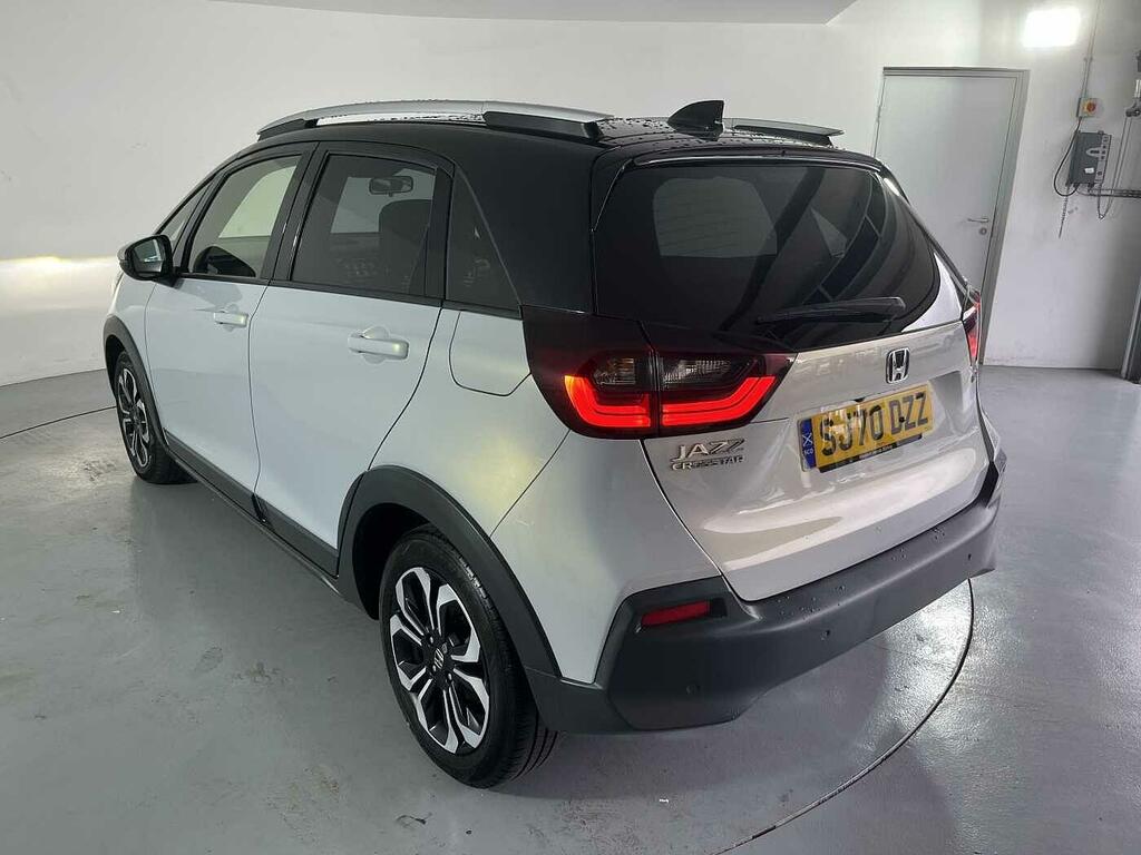 Honda Jazz 1.5 I-mmd Hybrid Crosstar Ex Ecvt White #3