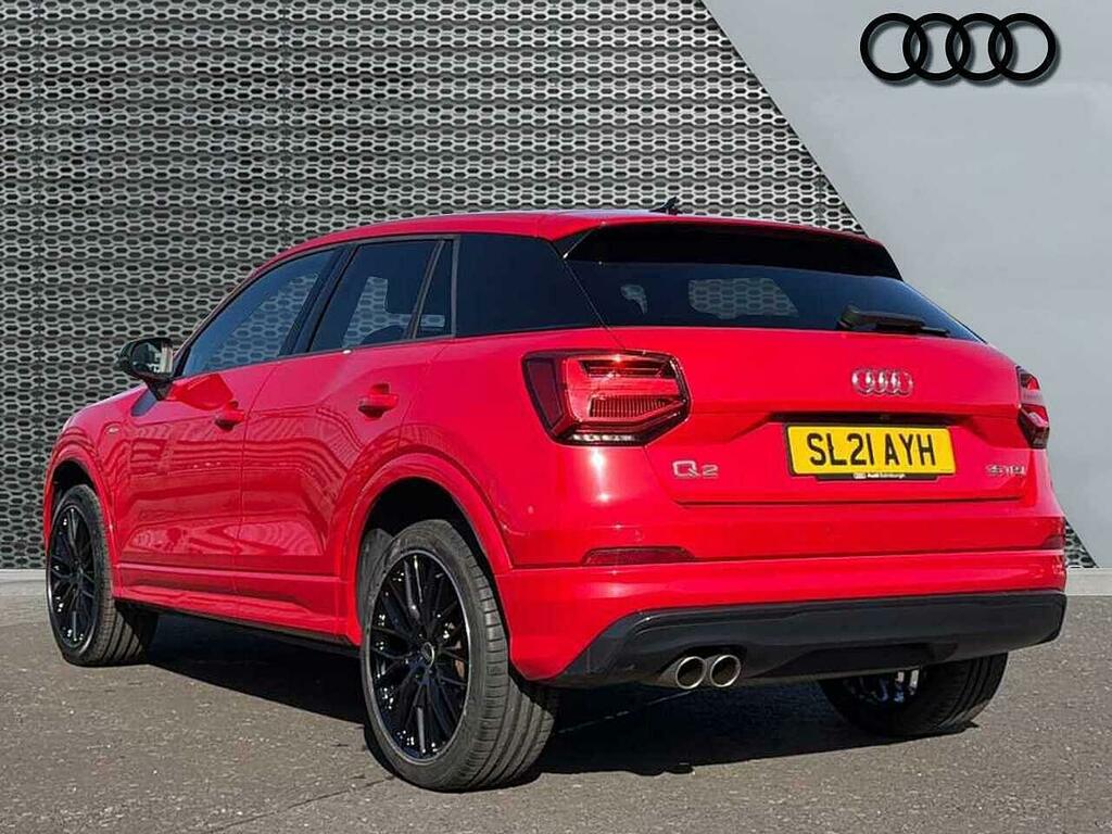 Audi Q2 Black Edition 35 Tfsi 150 Ps S Tronic Red #3