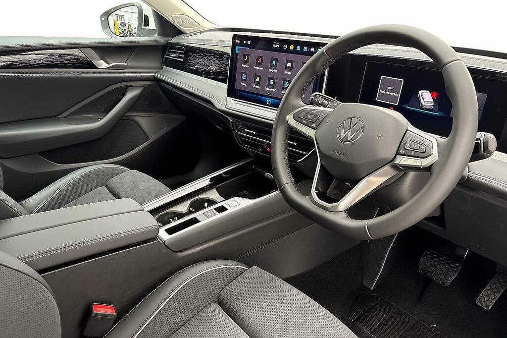 Volkswagen Passat 1.5 Tsi Ehybrid Elegance Dsg White #6