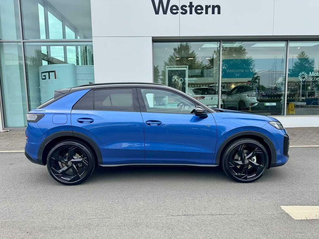 Volkswagen T-Roc 1.5 Etsi 150 R-line Dsg Blue #4