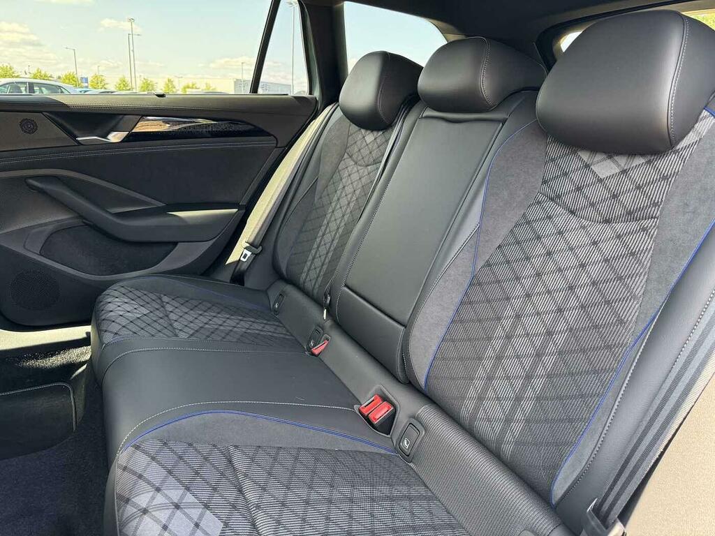 Volkswagen Passat 1.5 Etsi R-line Dsg Grey #10
