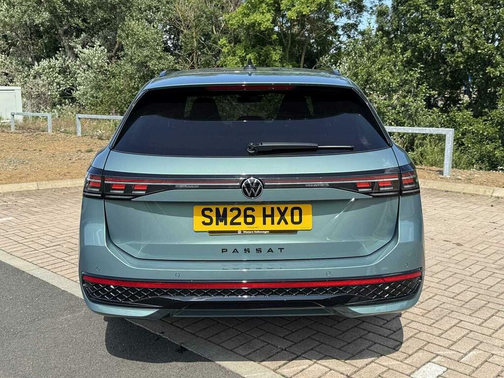 Volkswagen Passat 1.5 Etsi R-line Dsg Grey #11