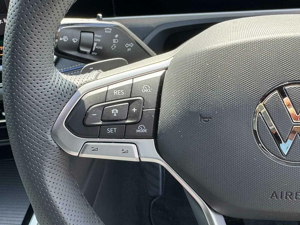 Volkswagen Passat 1.5 Etsi R-line Dsg Grey #25