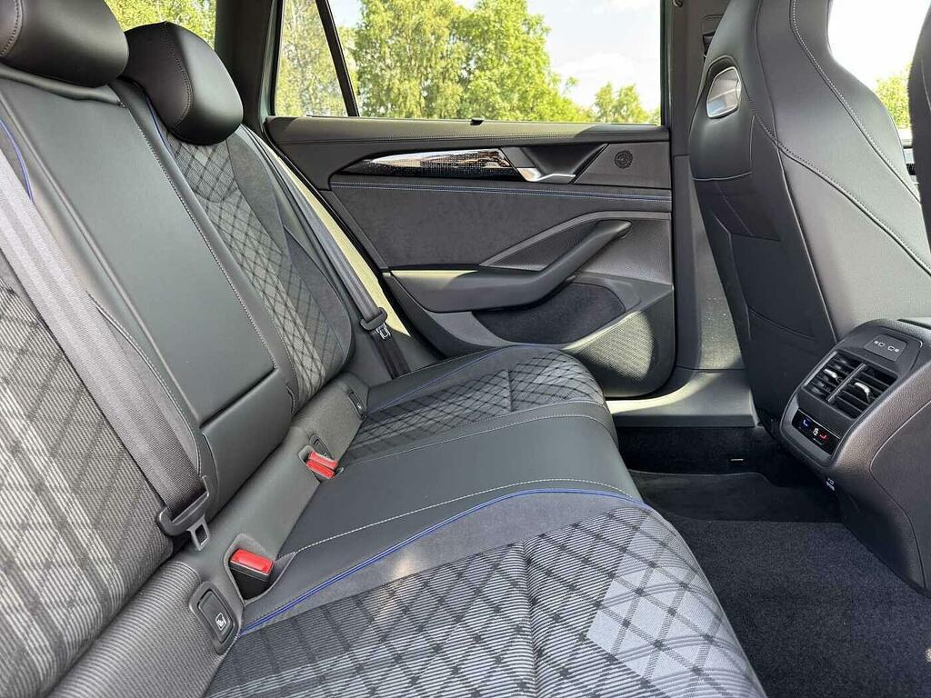 Volkswagen Passat 1.5 Etsi R-line Dsg Grey #16