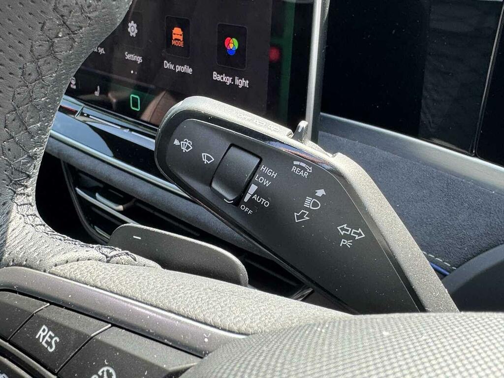 Volkswagen Passat 1.5 Etsi R-line Dsg Grey #24
