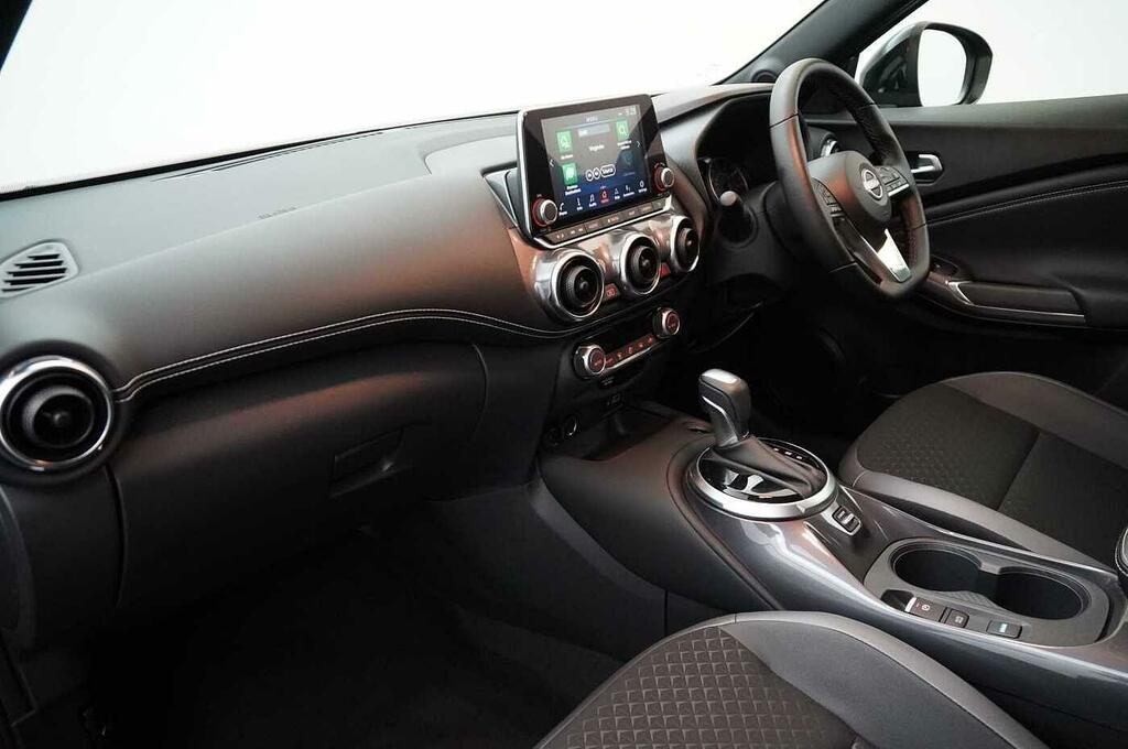 Nissan Juke 1.6 143 Hev Hybrid N-connecta With Sat Nav An Red #2