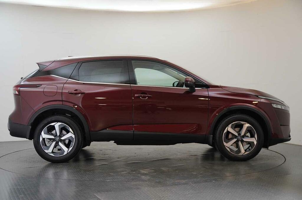 Nissan Qashqai 1.3 Dig-t Mh 140 N-connecta With Glass Roof Sat Red #6