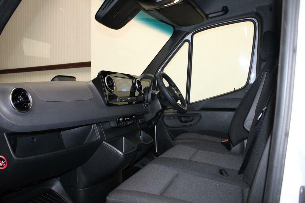 Mercedes-Benz eSprinter 314 81Kwh Pro Panel Van Rwd L2 H SH75BHK #3