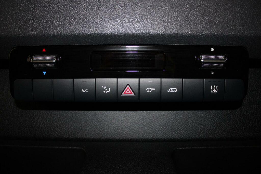 Mercedes-Benz eSprinter 320 81Kwh Pro Panel Van Rwd L2 H  #20