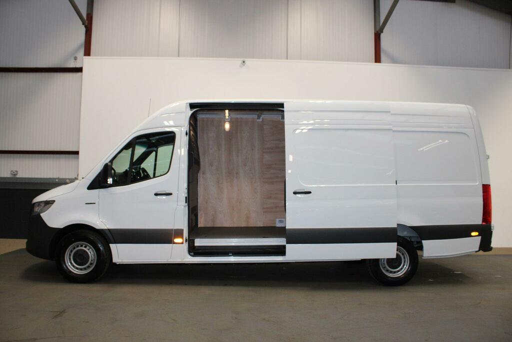 Mercedes-Benz eSprinter 320 81Kwh Pro Panel Van Rwd L2 H  #9