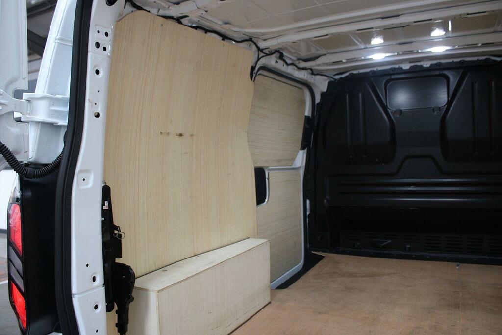 Ford Transit Custom 2.0 320 Ecoblue Limited Panel Van Manua WT25UGR White #5