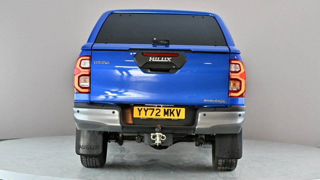 Toyota HILUX 2.8 D-4d Invincible X 4Wd Euro 6 Ss YY72MKV Blue #5