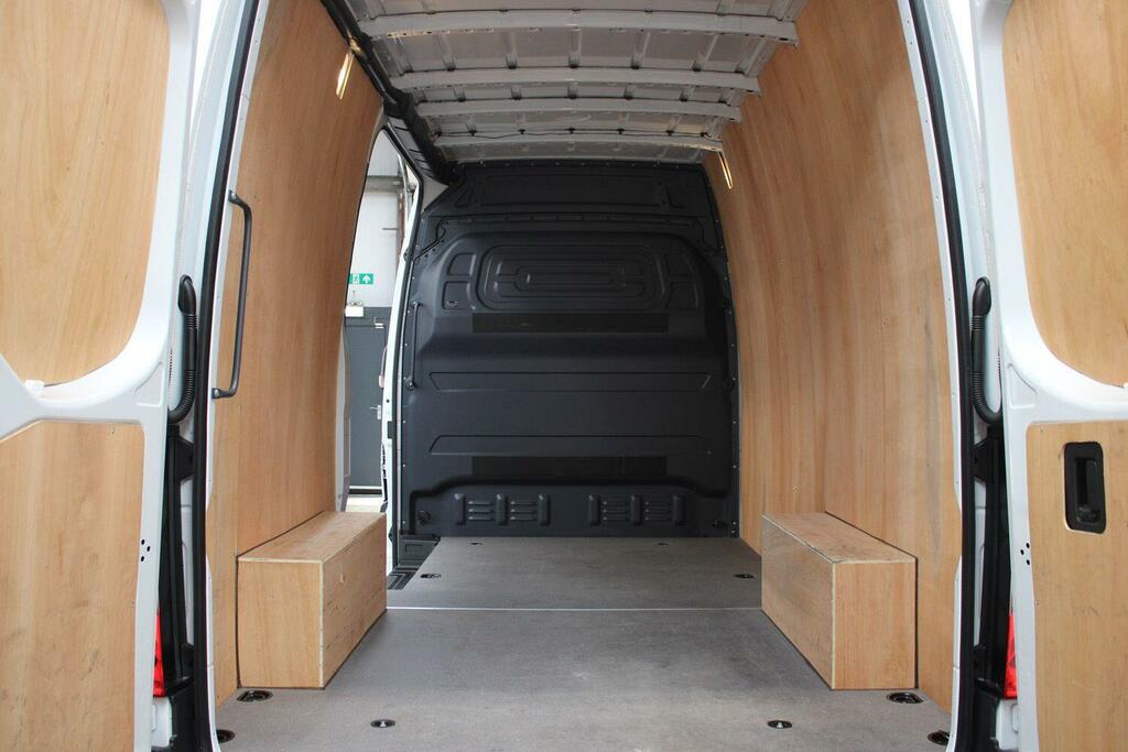 Mercedes-Benz Sprinter 2.0 315 Cdi Pro Panel Van G-tronic Rwd KR25LGO White #2