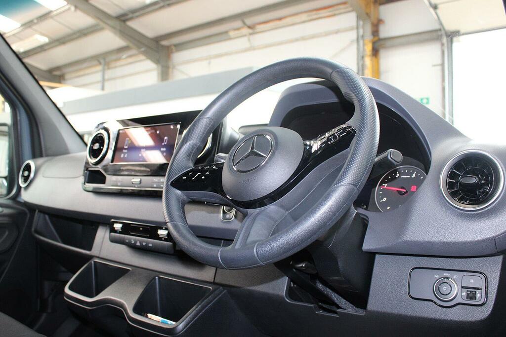 Mercedes-Benz Sprinter 2.0 315 Cdi Pro Panel Van G-tronic Rwd KR25LNF Blue #3