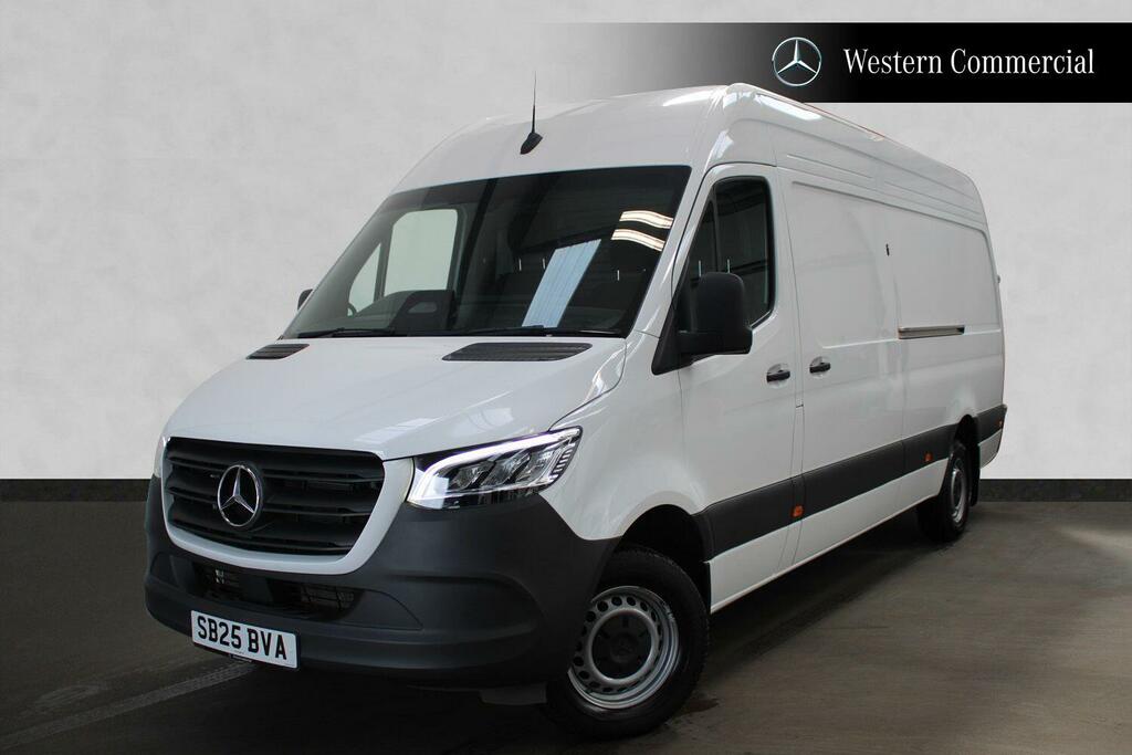 Mercedes-Benz Sprinter 2.0 315 Cdi Select Panel Van G-tronic R SB25BVA White #4