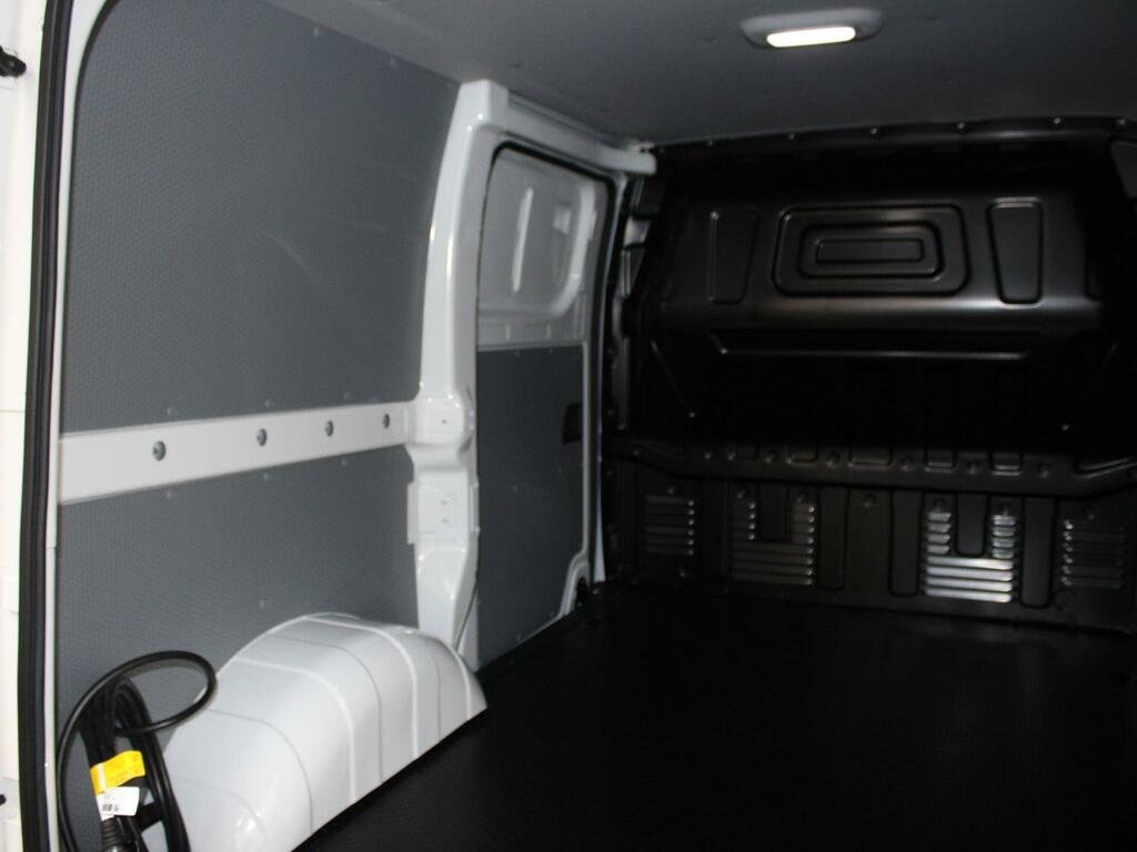 Maxus eDeliver 3 50.23Kwh Panel Van Fwd L1 122 P White #3