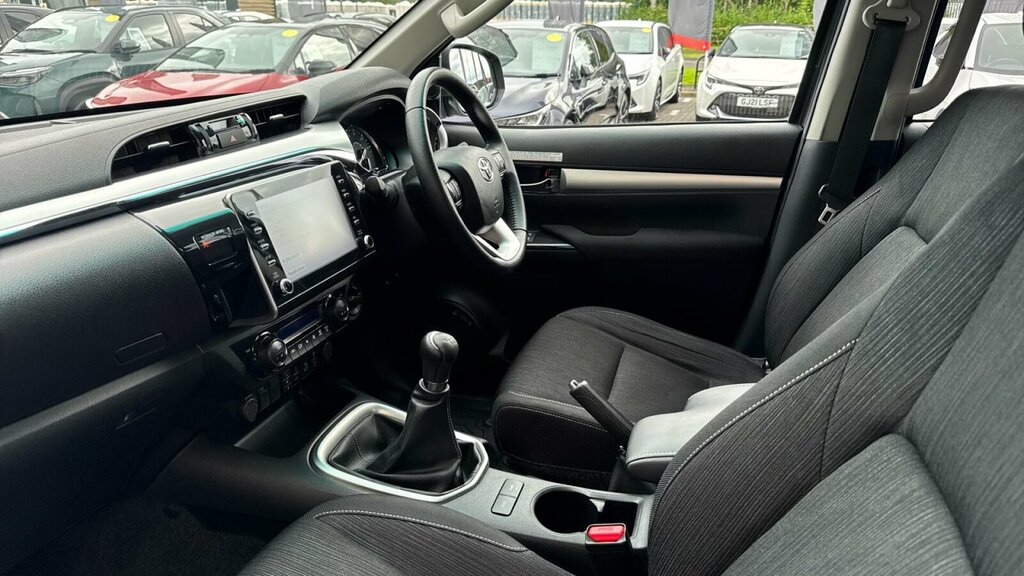 Toyota HILUX 2.8 D-4d Invincible 4Wd Euro 6 Ss Grey #5