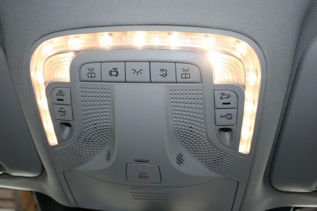 Mercedes-Benz Vito Vito 119Cdi Select Crew Van 9G-tronic Black #33