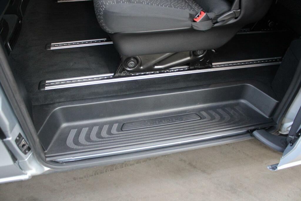 Mercedes-Benz Vito Vito 119Cdi Select Crew Van 9G-tronic Black #10