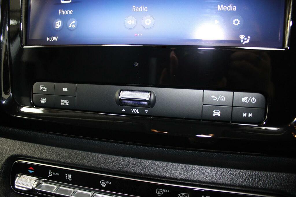 Mercedes-Benz Vito Vito 119Cdi Select Crew Van 9G-tronic Black #26