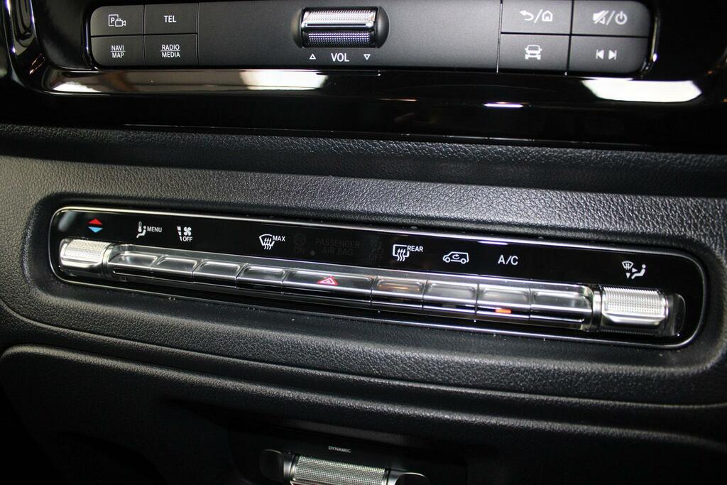 Mercedes-Benz Vito Vito 119Cdi Select Crew Van 9G-tronic Black #29