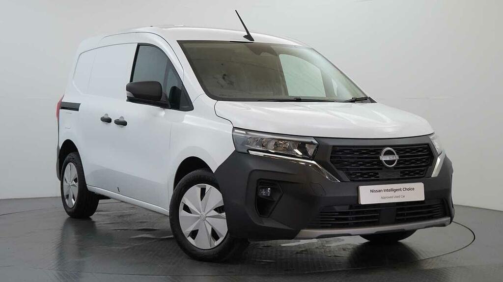 Nissan TOWNSTAR 1.3 Tce 130 Acenta L1 Panel Van With 3 Seats And A White