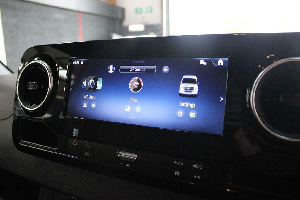 Mercedes-Benz Sprinter 2.0 315 Cdi Pro Rwd L2 H2 Euro 6 Ss White #22