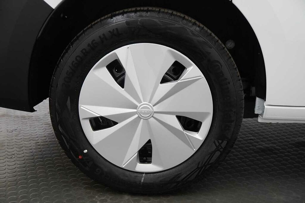 Nissan TOWNSTAR 45Kw Tekna L2 Lwb Panel Van With Sat Nav And Grey #10