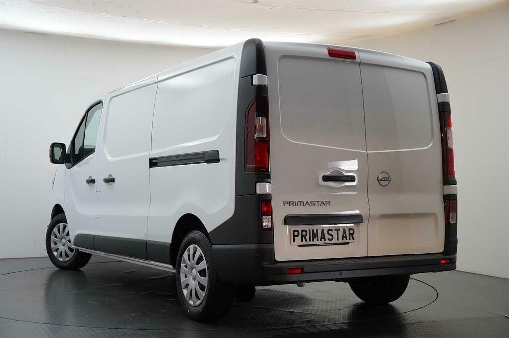 Nissan Primastar 2.0 Dci 130 Acenta Lwb L2 H1 3.0T Panel Van With A White #3