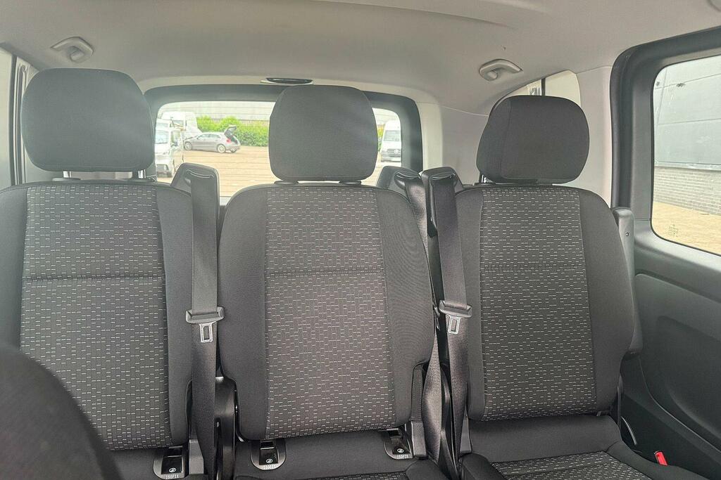 Mercedes-Benz Vito 2L 2.0 119 Cdi Premium Crew Van Double Cab Die Red #25