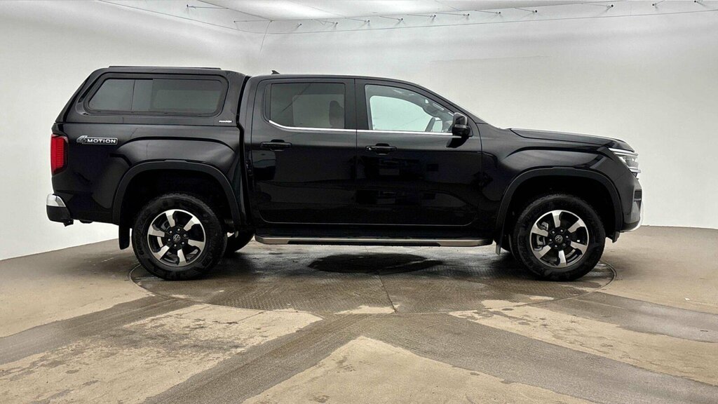 Volkswagen Amarok Dcab Pick Up Style 2.0 Tdi 205 4Motion Black #4