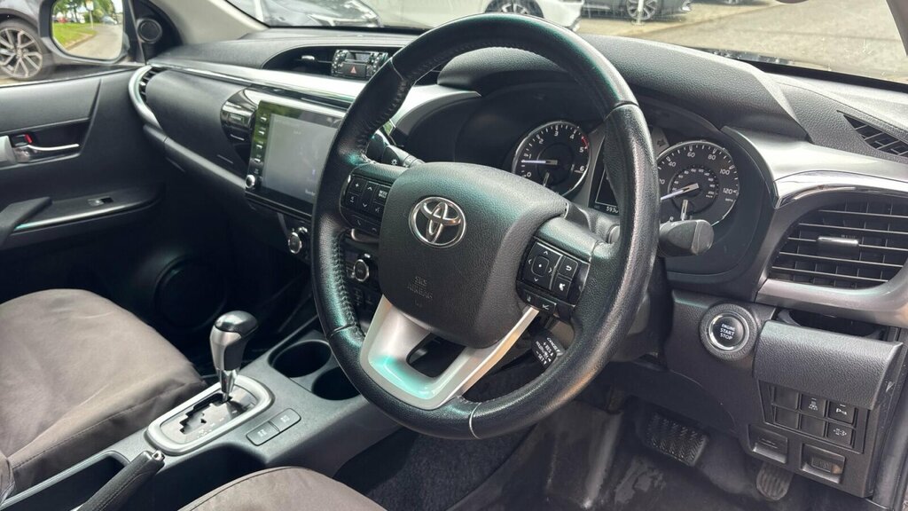 Toyota HILUX 2.8 D-4d Invincible 4Wd Euro 6 Ss Grey #5