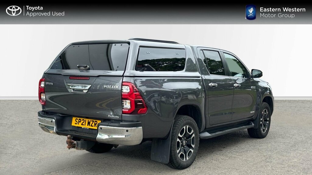 Toyota HILUX 2.8 D-4d Invincible 4Wd Euro 6 Ss Grey #2
