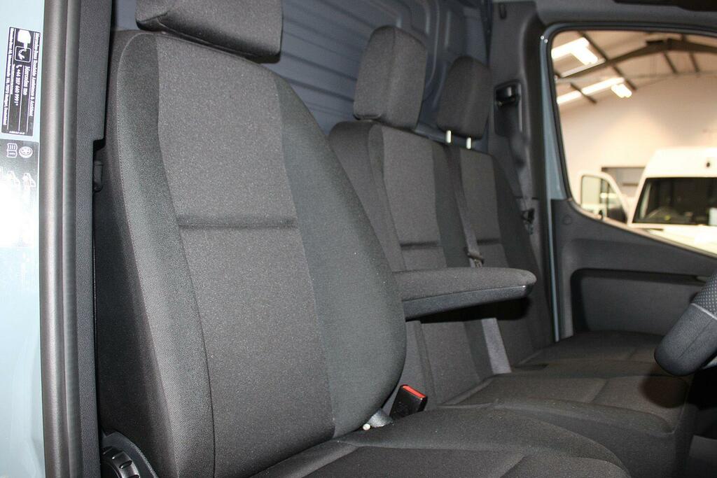 Mercedes-Benz Sprinter 2.0 315 Cdi Pro Panel Van G-tronic Rwd Blue #5