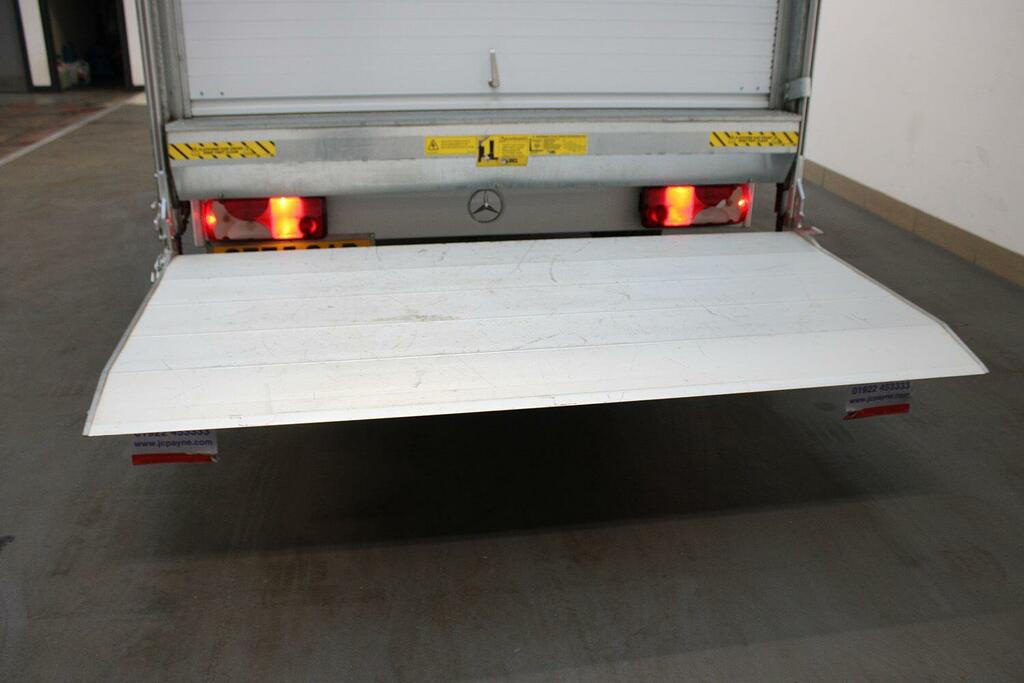 Mercedes-Benz Sprinter 315 L3 Pro Luton Box Van Rwd White #3