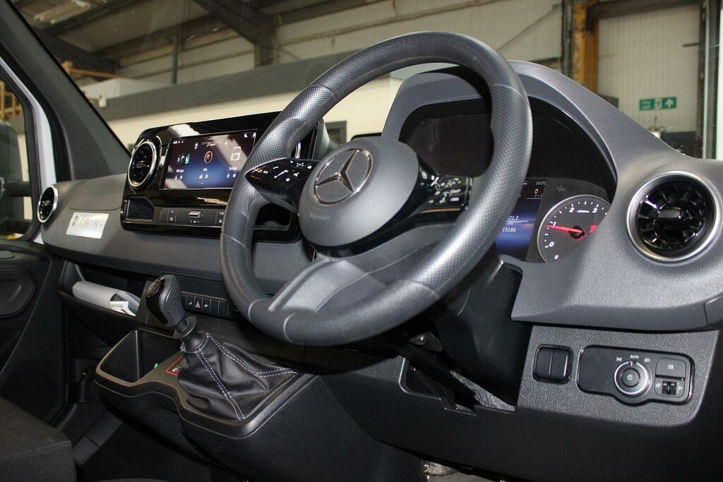Mercedes-Benz Sprinter 2.0 315 Cdi Pro G-tronic Rwd L3 H2 Euro 6 Ss White #21