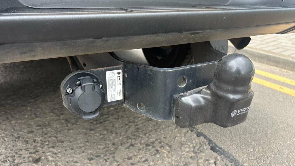 Toyota HILUX Invincible X Dcab Pick Up 2.8 D 48V Black #28