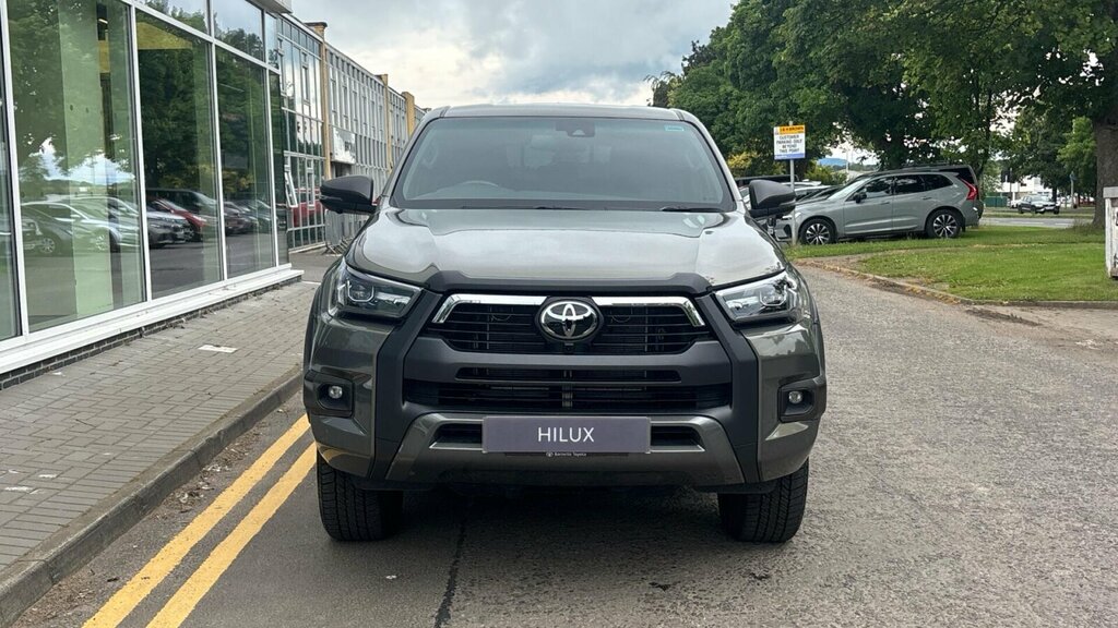 Toyota HILUX Invincible X Dcab Pick Up 2.8 D 48V Black #22