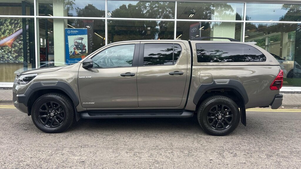 Toyota HILUX Invincible X Dcab Pick Up 2.8 D 48V Black #24