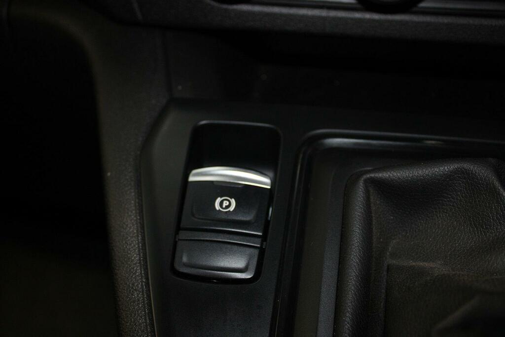 Nissan TOWNSTAR 45Kwh Tekna Panel Van 6Dr L2 H1 122 White #24